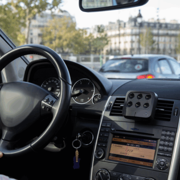 Purifier air voiture